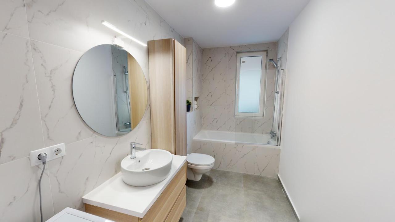 Apartment By The Lake Nr 4 Vrt 锡比乌 外观 照片